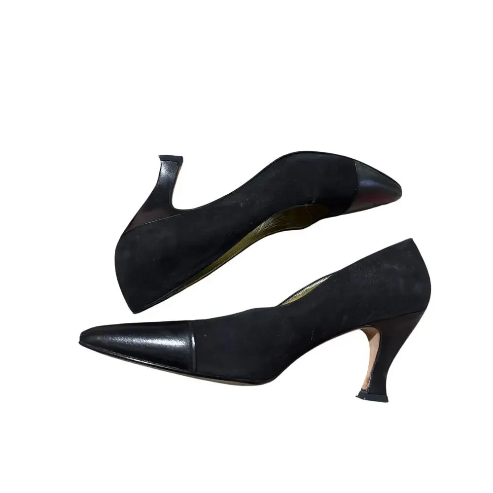 Saks Fifth Ave 8.5N black leather and suede Louis heel 2.5” pointed toe euc